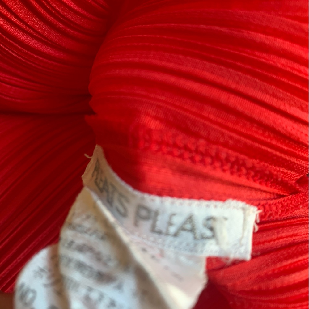Issey Miyake Pleats Please Turtleneck Tank Red JP3 - Picture 7 of 7